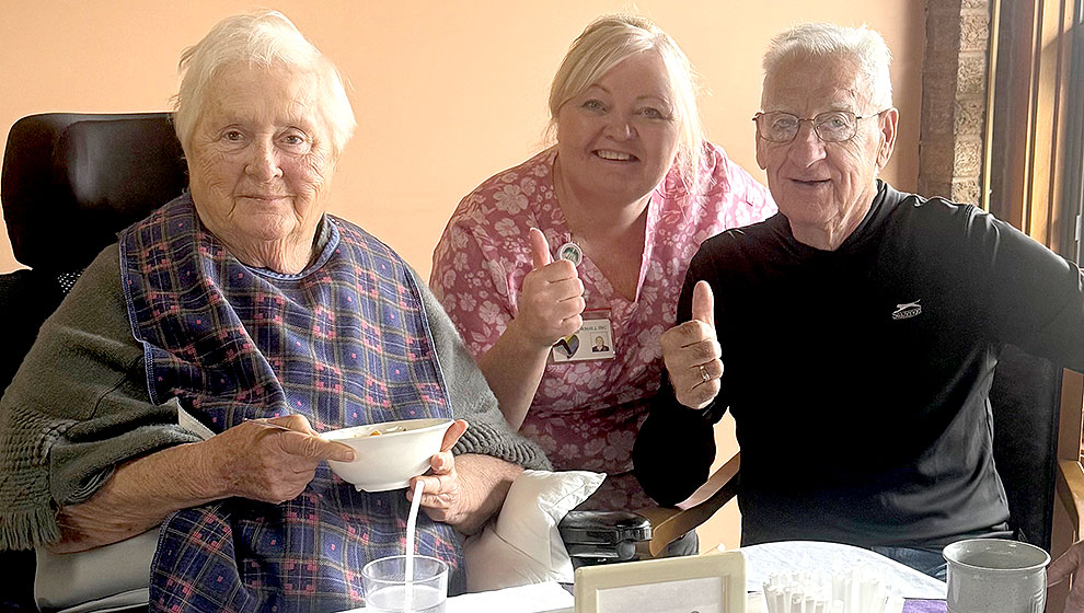 photo: elderly couple with psw